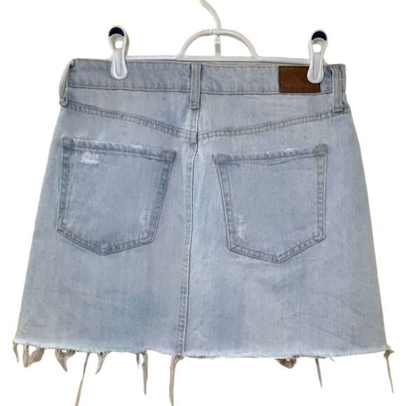 Aeropostale Distressed Jean Skirt Light Wash Size 4 - Picture 2 of 4